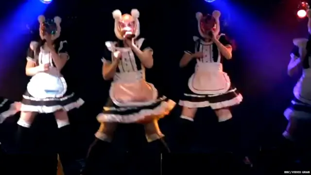 वर्चुअल करेंसी गर्ल्स