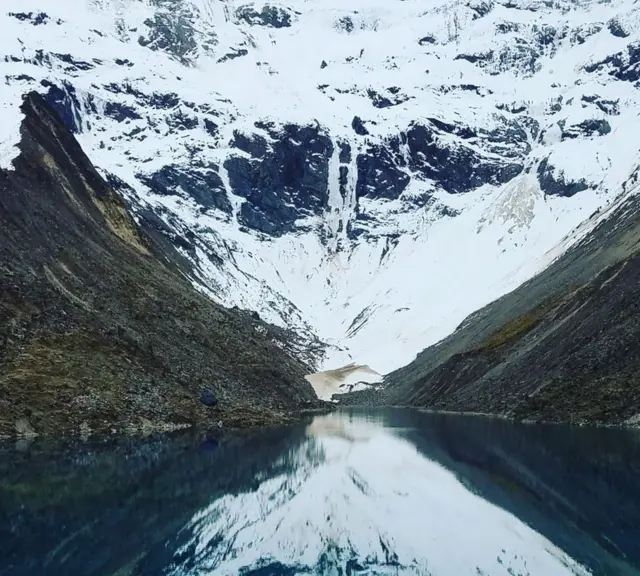 Lago en Cusco, Perú, llamado Humantay