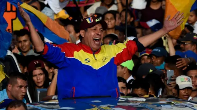 هنری فالکون