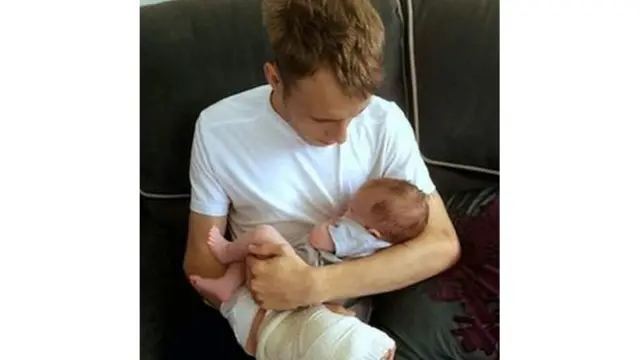 አሌክስ ከልጁ አይሪስ ጋር