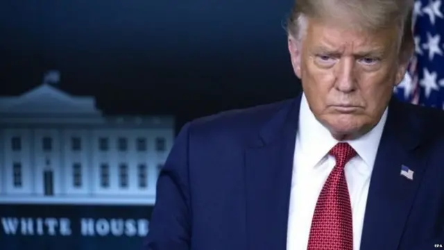 डोनल्ड ट्रंप