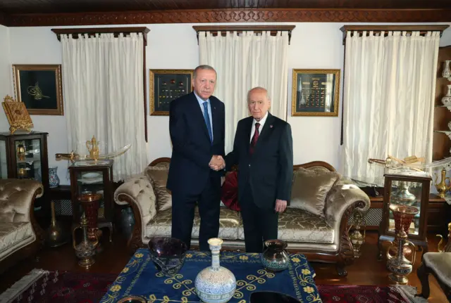 Cumhurbaşkanı ve AKP Genel Başkanı Recep Tayyip Erdoğan, MHP Genel Başkanı Devlet Bahçeli'yi 4 Eylül'de evinde ziyaret etmişti