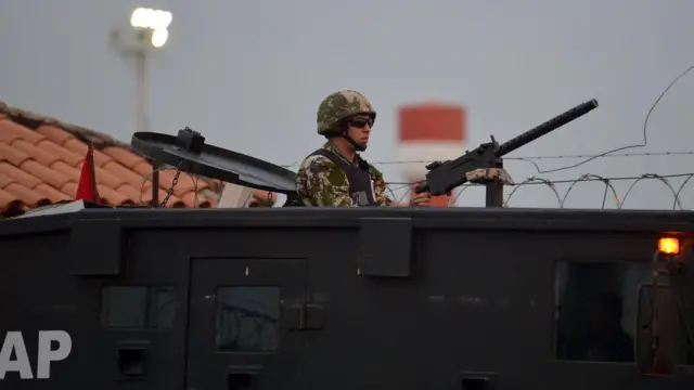 Un miembro de la Fuerza Aérea Paraguaya en Luque, Paraguay, el 21 de mayo de 2025.