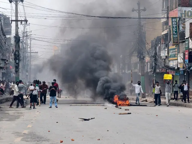 आन्दोलनका बेला भएको आगलागी 