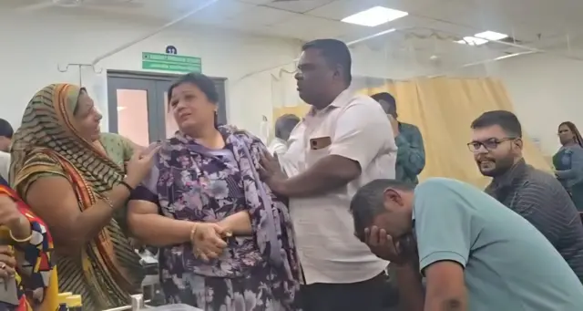 બીબીસી ગુજરાતી દાહોદ મધમાખી હુમલો ડંખ 