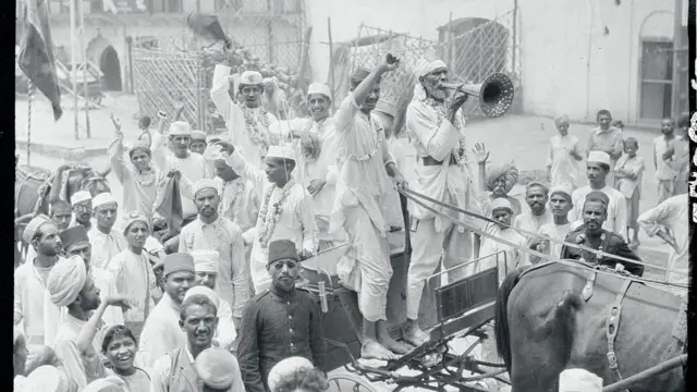 Porno stol ostida dick soradi