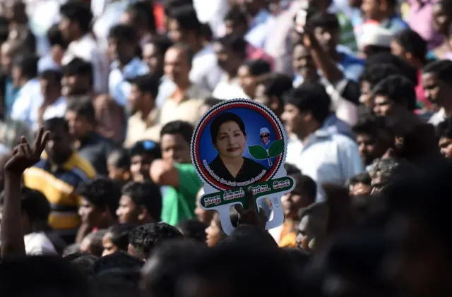 பொதுக்கூட்ட வரைவு விதிகளை கட்சிகள் எதிர்ப்பது ஏன்?