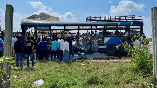 ఆర్టీసీ బస్సు ఘోర రోడ్డు ప్రమాదం తీవ్రత