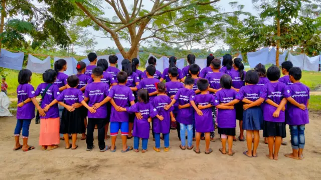 အမျိုးသမီးတွေအပေါ်မှာရော၊ ကလေးသူငယ်တွေအပေါ်မှာပါ အကြမ်းဖက်မှု မရှိရေး တိုင်းရင်းသားနယ်တွေက လှုပ်ရှားမှု