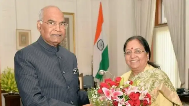 राष्ट्रपति रामनाथ कोविंद के साथ बेबी रानी मौर्य