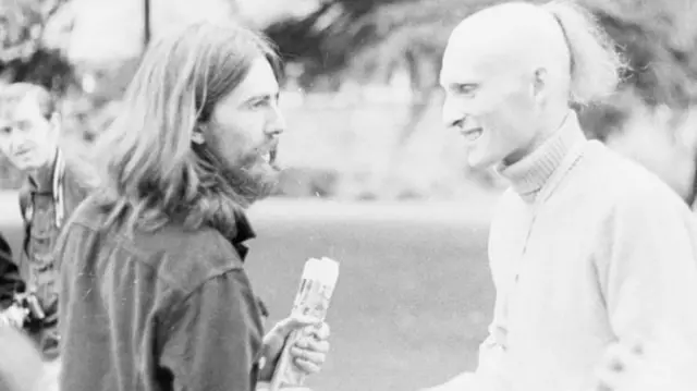 श्यामसुंदरदास आणि जॉर्ज हॅरिसन आजीवन मित्र राहिले