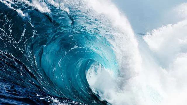 ''சுனாமி வந்தாலும் கடல்அலையோடுதான் எங்கள் வாழ்வு'': மீனவரின் சுனாமி அனுபவம்