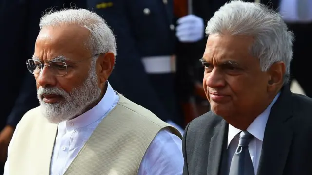 श्रीलंकाई राष्ट्रपति रनिल विक्रमसिंघे के साथ पीएम मोदी (फ़ाइल फ़ोटो)