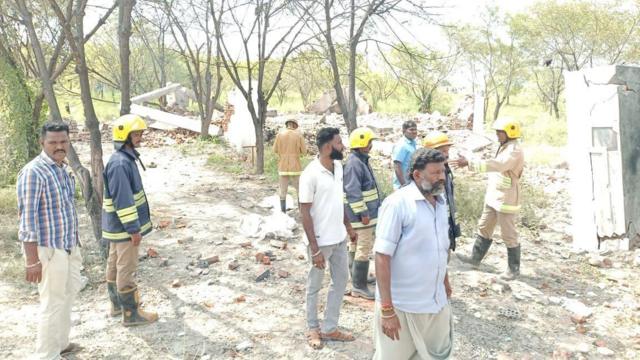 சிவகாசி அருகே பட்டாசு விபத்தில் 10 பேர் பலி