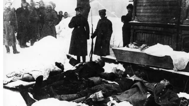 трупы на улицах Петрограда