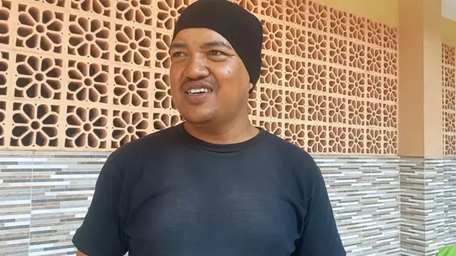 Pengemudi ojol, Faruq Hendra Sofianto di Semarang, Jawa Tengah, mengatakan beralih ke Pertalite merupakan pilihan yang logis.