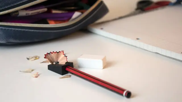 வீட்டுப்பாடம் முடிக்காததால் கைது செய்யப்பட்ட மாணவி - என்ன நடந்தது?