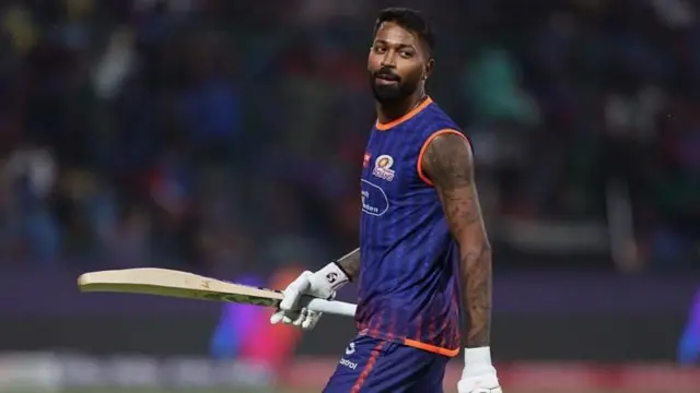 આઇપીએલ, બૅટનું માપ, બૅટની સાઇઝનો વિવાદ, બીસીસીઆઇ, બેટિંગ, બૅટનું કદ, અમ્પાયર, ક્રિકેટમાં બૅટના નિયમો શું હોય છે? હાર્દિક પંડ્યા, બીબીસી ગુજરાતી, અમદાવાદ
