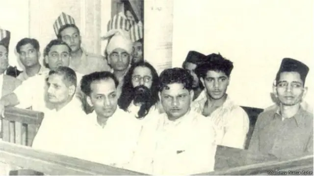 कोर्ट खटल्यादरम्यान नथुराम गोडसे आणि इतर आरोपी