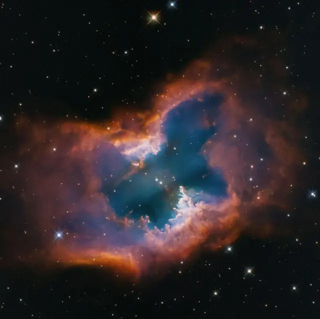 Планетарная туманность NGC 2899