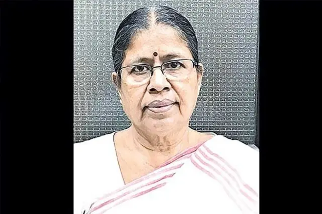 திருமண பொருத்த இணையதளங்கள் மழுப்பலான உத்தரவாதங்களைத் தருவது தவறு என்கிறார் மூத்த வழக்கறிஞர் சுதா ராமலிங்கம்.