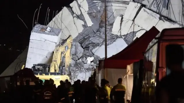 இடிந்த பாலம்