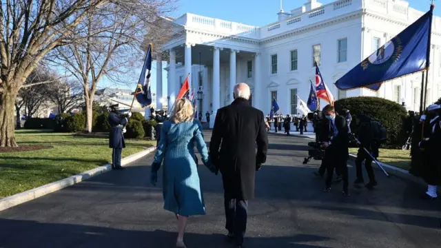 जो आणि जिल बायडन व्हाईट हाऊस प्रवेश