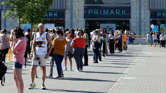 Очередь у Primark в Лондоне