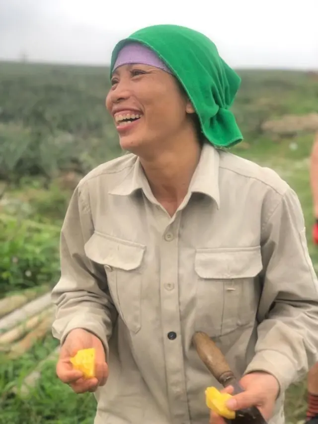nụ cười của họ chỉ xuất phát từ trái tim