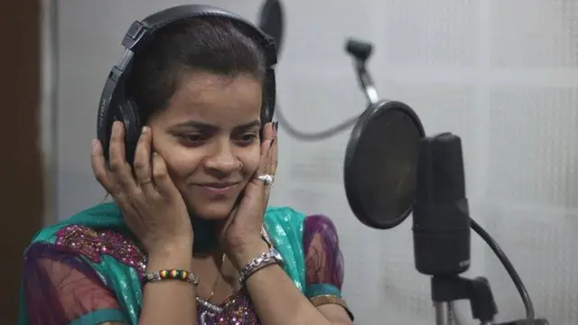 चंदन तिवारी