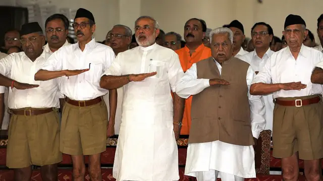 नरेंद्र मोदी