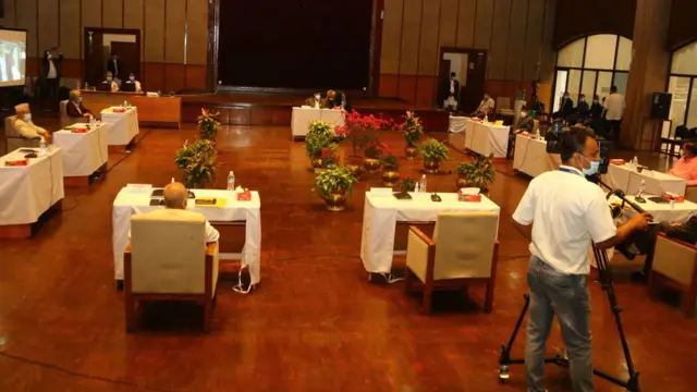सभामुखसँगको छलफलमा नेताहरू