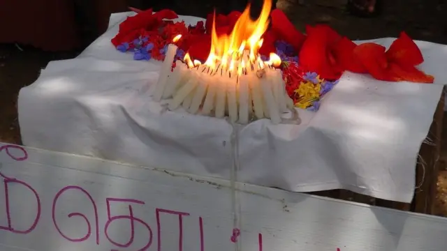 குப்பைமேடு விபத்தில் பலியானவர்களுக்கு அஞ்சலி