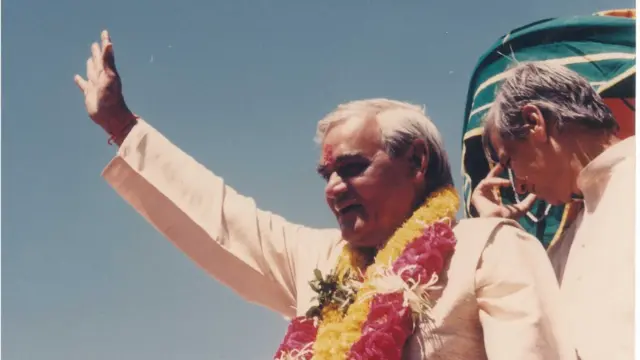 રેલીની તસવીર