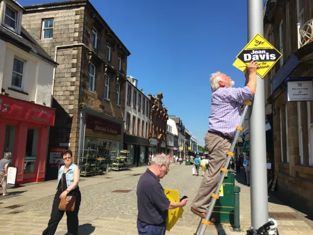 Знак либдемов