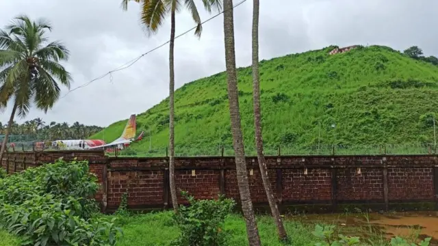 कोझिकोड विमान हादसा