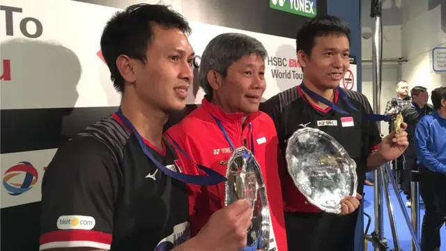 Hendra/Ahsan bersama pelatih Herry IP
