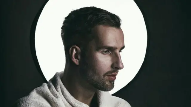 चंद्राचा तुमच्या मूडवर काय आणि कसा परिणाम होतो?