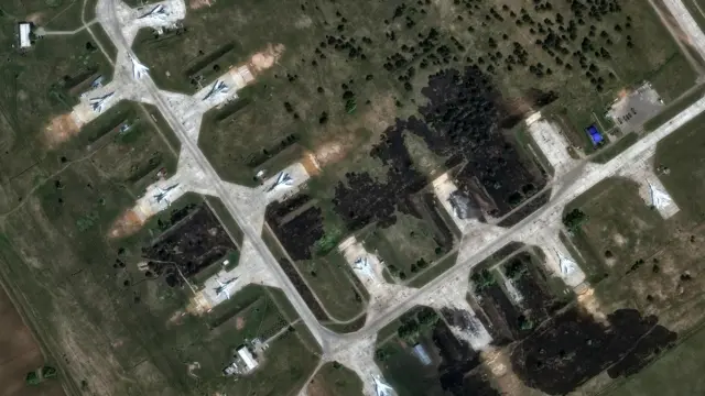 Супутниковий знімок російського військового аеродрому