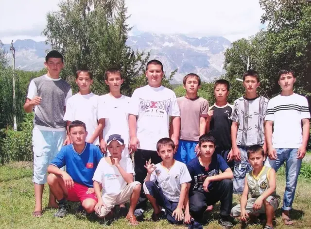 Жаш мушкерлер машыгуу учурунда