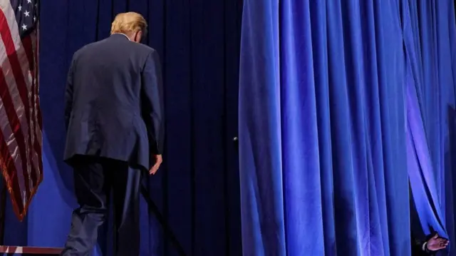 डोनाल्ड ट्रंप