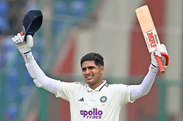 பும்ராவை தொடக்கத்திலேயே கில்லால் பயன்படுத்த முடியவில்லை.