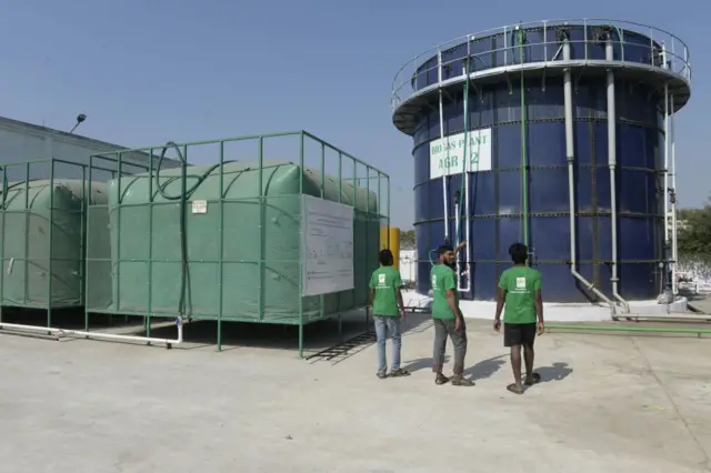 Instalasi biogas terpasang di sebuah pasar sayur di Hyderabad