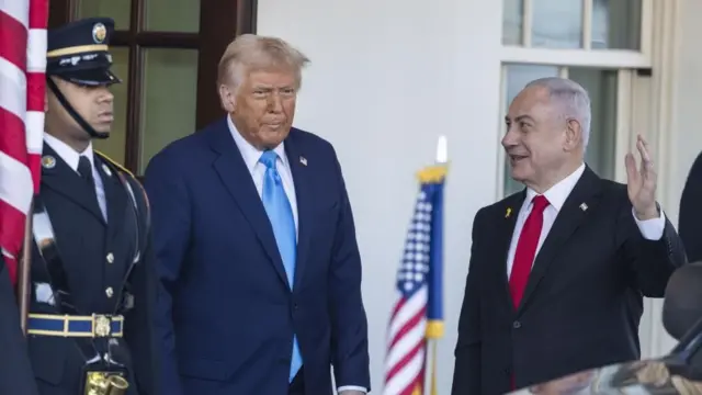 इजरेली प्रधानमन्त्री बेन्जमिन नेतन्याहूसँग ट्रम्प