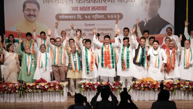 सिद्धरामय्या- शिवकुमार यांच्या सारखी भूमिका निभावणारा नेता वा नेत्यांची फळी महाराष्ट्रात कॉंग्रेसकडे आहे का?