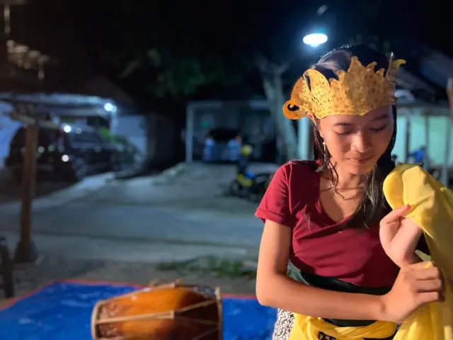 seni pertunjukan sandur di Bojonegoro