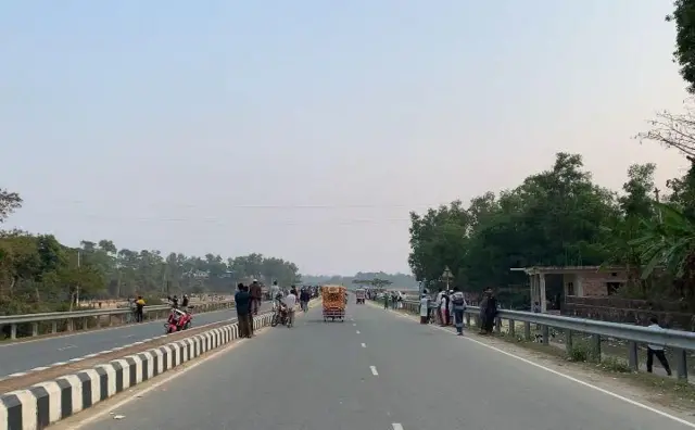 ঘুমধুম সীমান্ত।