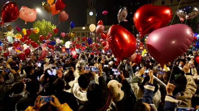 መበገሲት ለበዳ ኮሮናቫይረስ ከምዝኾነት ዝንገረላ ውሃን ቻይና