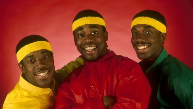 ኣብ 1984 ደርፊታት ብሬክ ማሽን ዝተበሃለ ኣሜሪካዊ ጉጅለ ራፕ ኣብ ዓባይ ብሪጣንያ ብሉጻት ተባሂለን