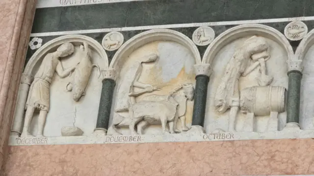 மார்ச் மாதம் தொடங்கிக் கொண்டிருந்த புத்தாண்டை ஜூலியஸ் சீசர் ஜனவரியாக மாற்றியது ஏன்?